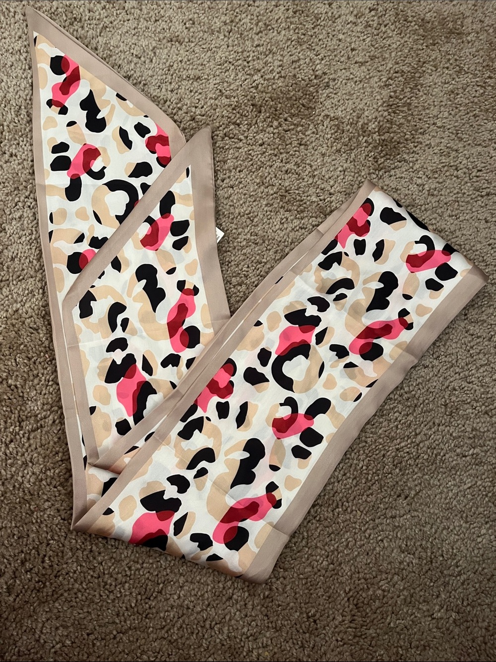 Pretty Persuasions Leopard Print Scarf